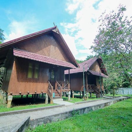 Oyo 3475 Villa Ex Mtq Pagaralam Εξωτερικό φωτογραφία