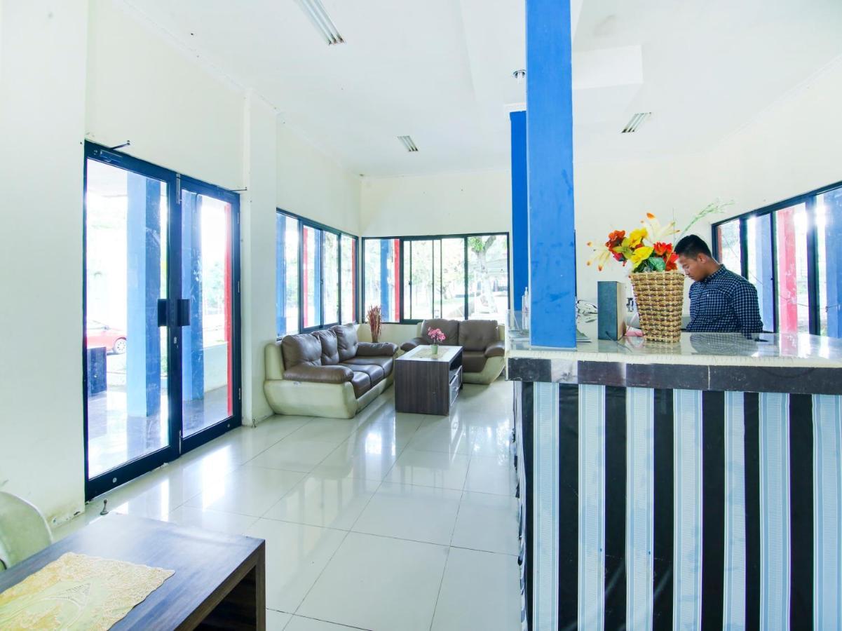 Oyo 3475 Villa Ex Mtq Pagaralam Εξωτερικό φωτογραφία